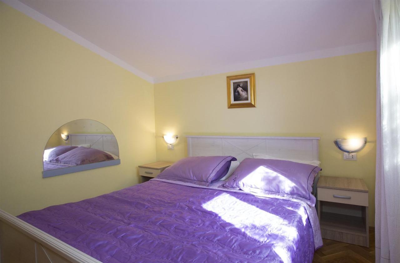 Apartments Gudelj Trogir Exterior foto